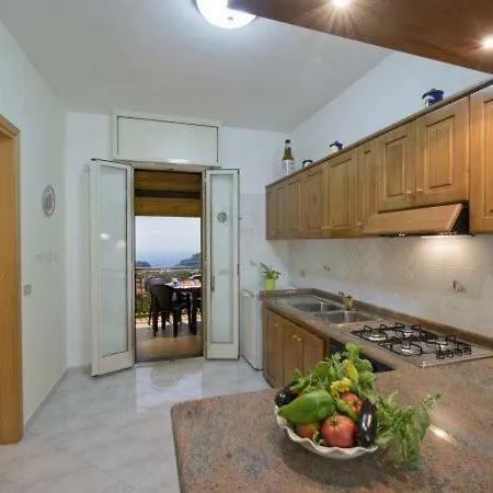 Appartement Sleeps 4 *
